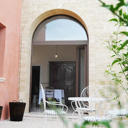 Ladelaide Guest house
