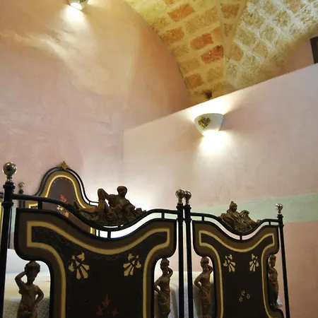 Ladelaide Salve