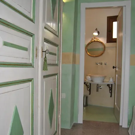 Ladelaide Guest house