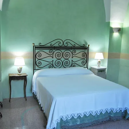 Guest house Ladelaide *