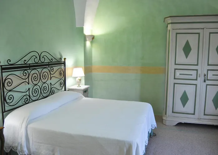 Ladelaide * سالفي