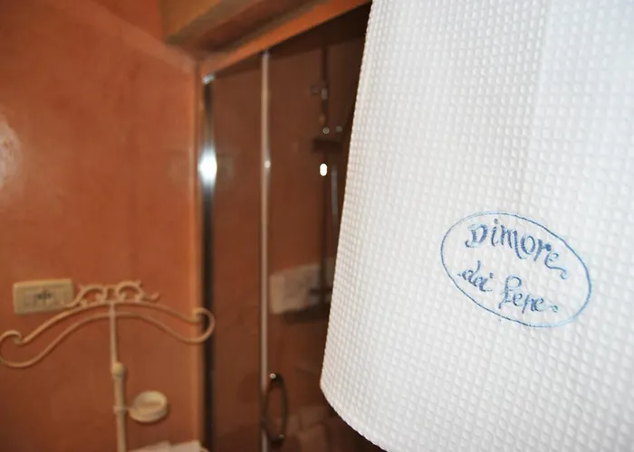 Ladelaide بيت ضيافة