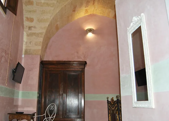 Ladelaide سالفي