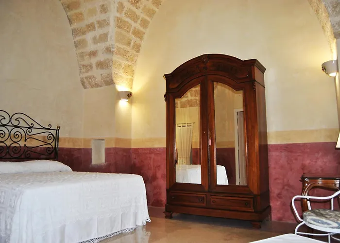 Ladelaide سالفي